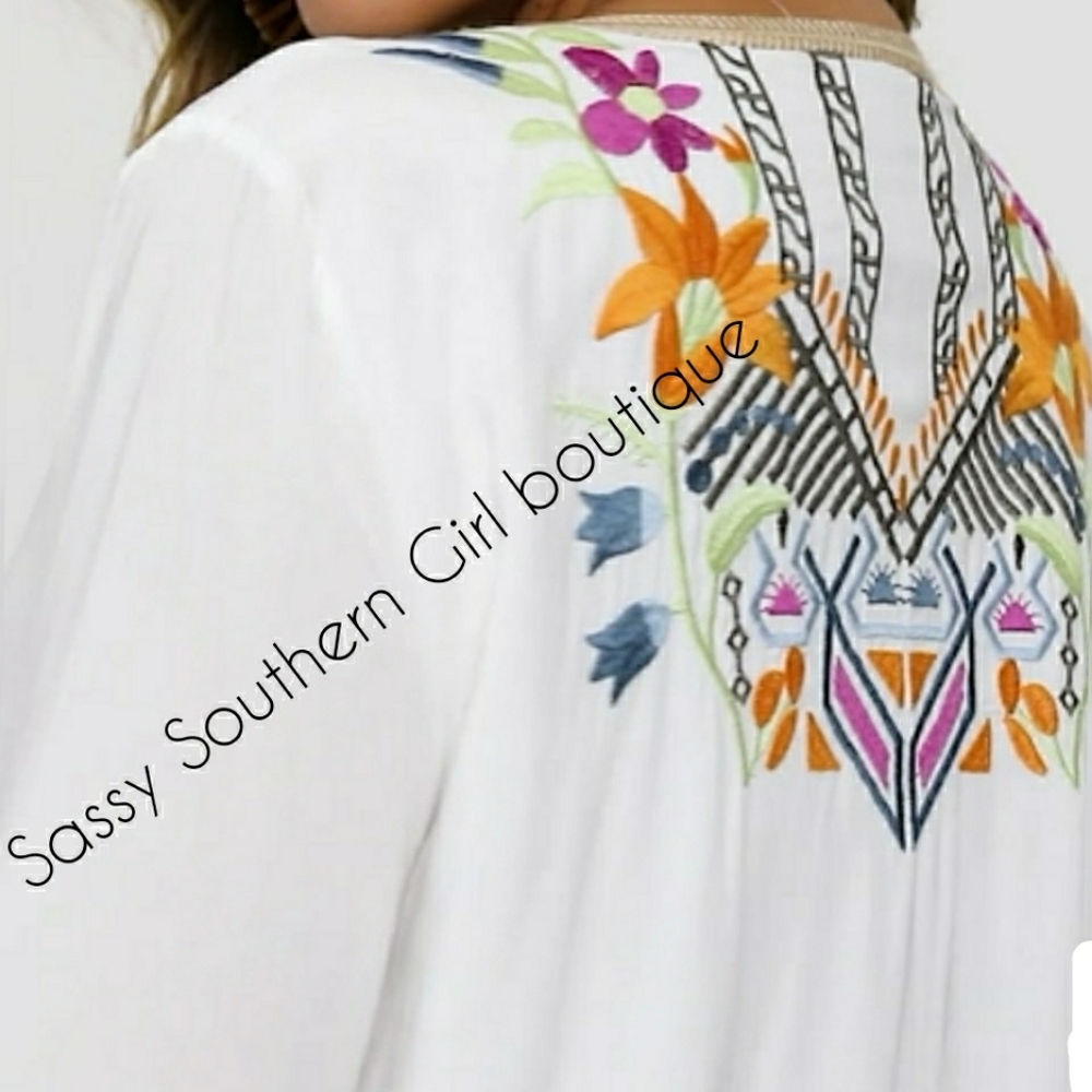 ⭐🆕AK Boho Mexican white bohemian top